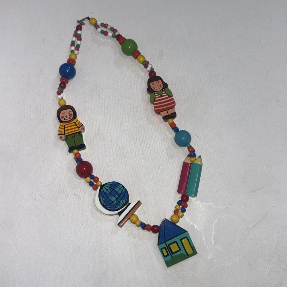 Vintage Inspire Wooden Hand Painted Children World School Globe Teacher Necklace - Picture 1 of 6
